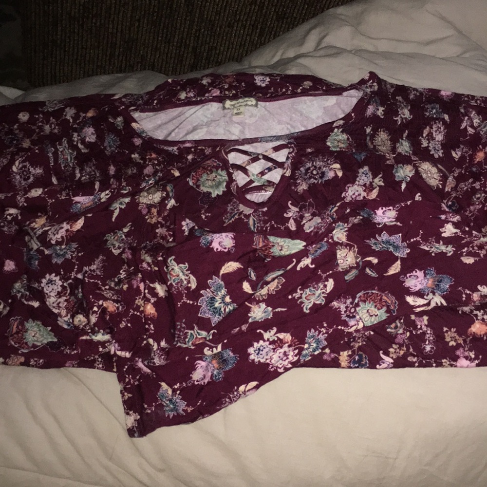 Eyeshadow Bell Sleeve shirt